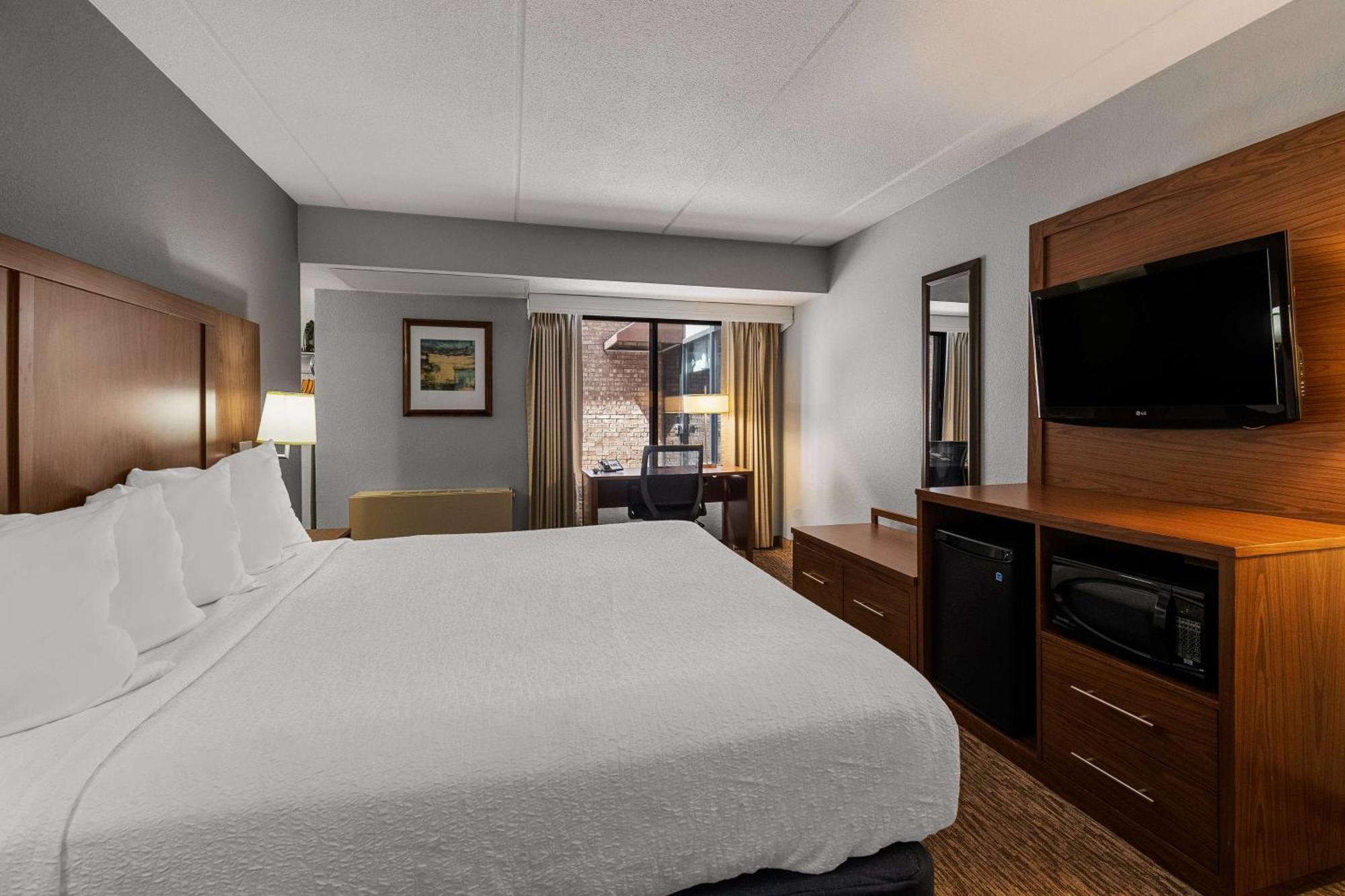 Best Western Bridgeview Hotel Сьюпириор Экстерьер фото