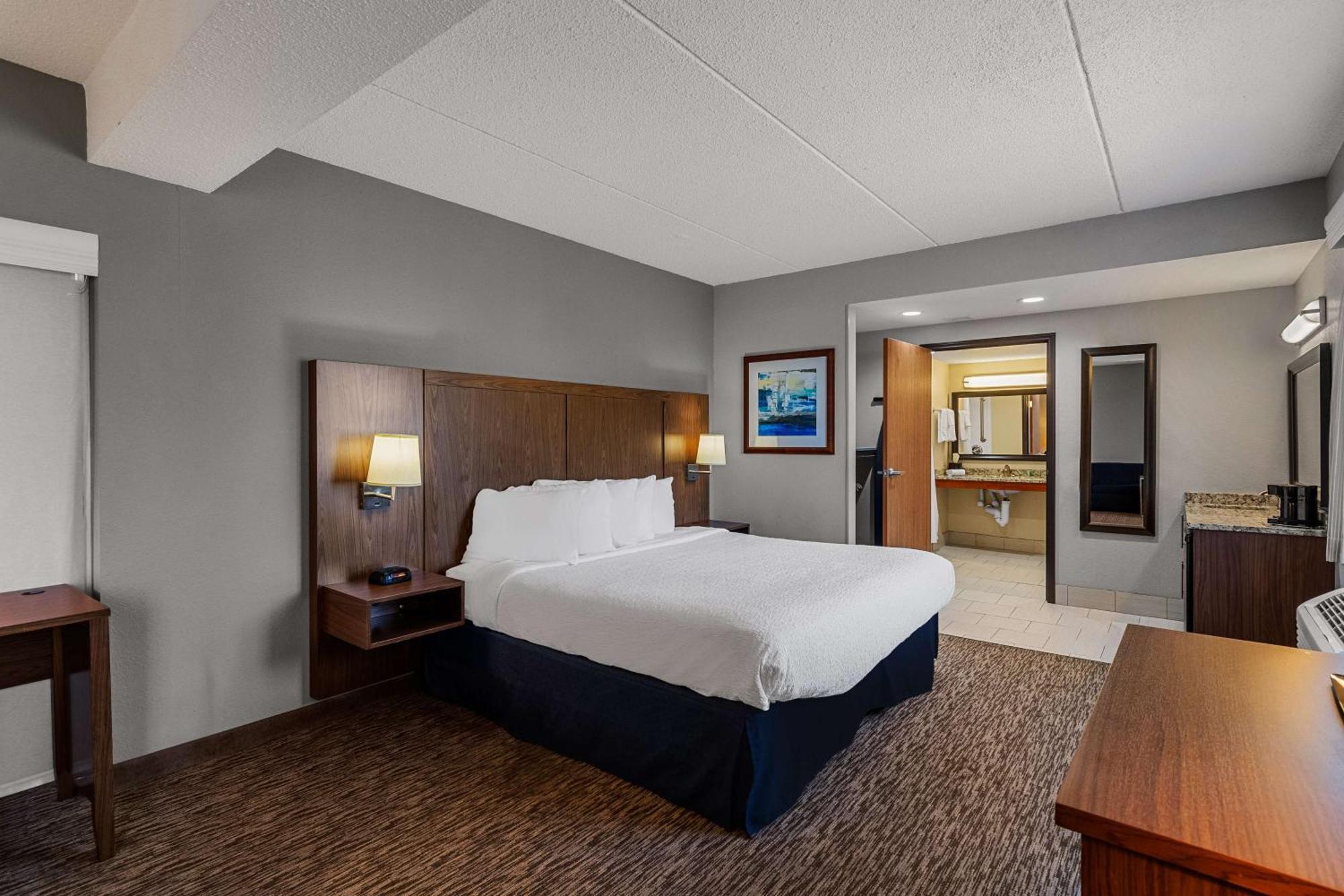 Best Western Bridgeview Hotel Сьюпириор Экстерьер фото