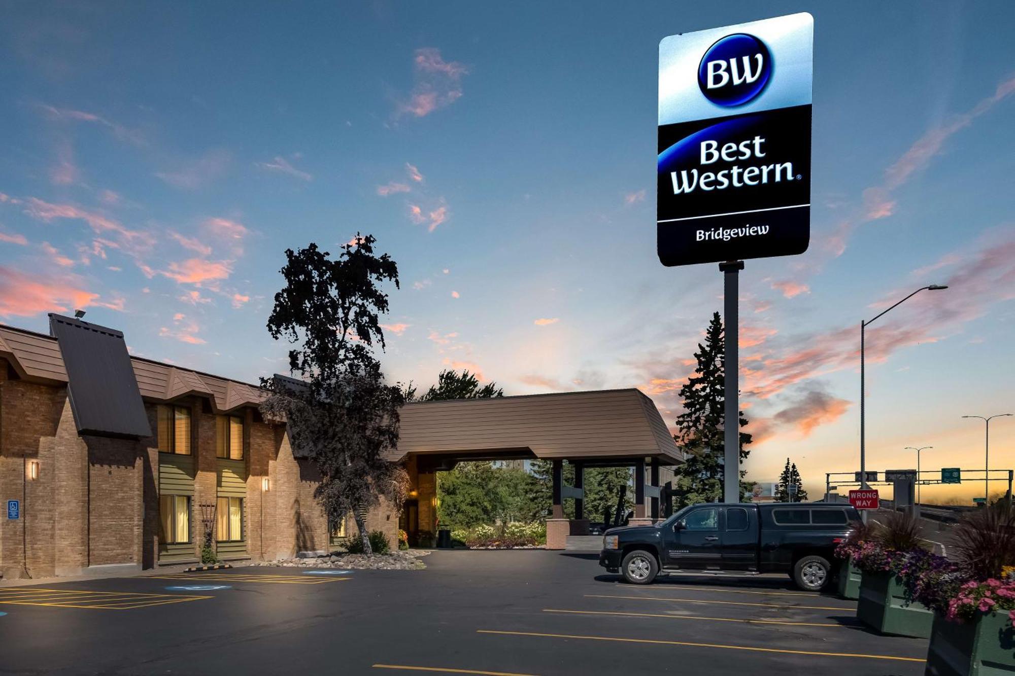 Best Western Bridgeview Hotel Сьюпириор Экстерьер фото